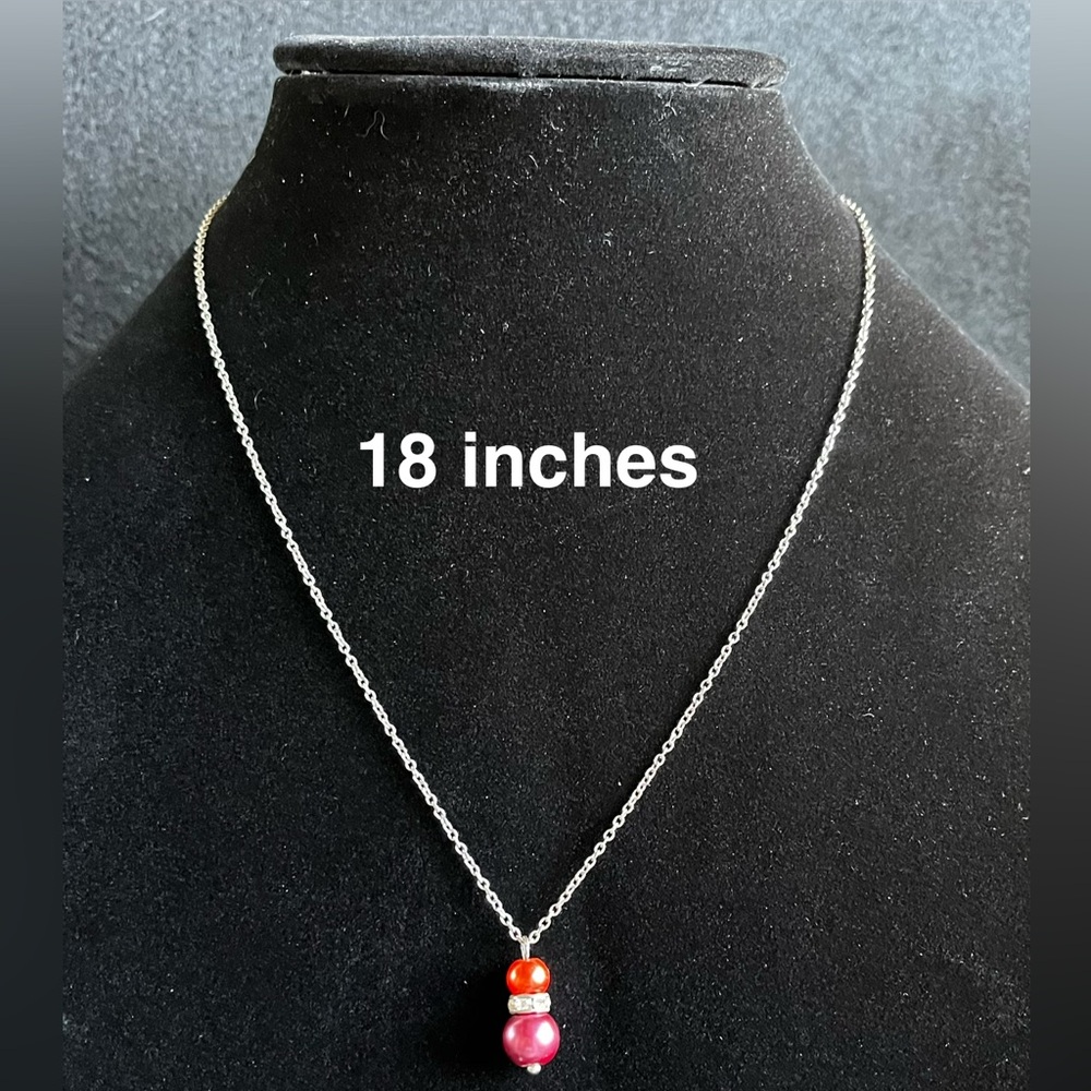 3 piece set- pendant necklace and dangling earrings - Picture 5 of 6